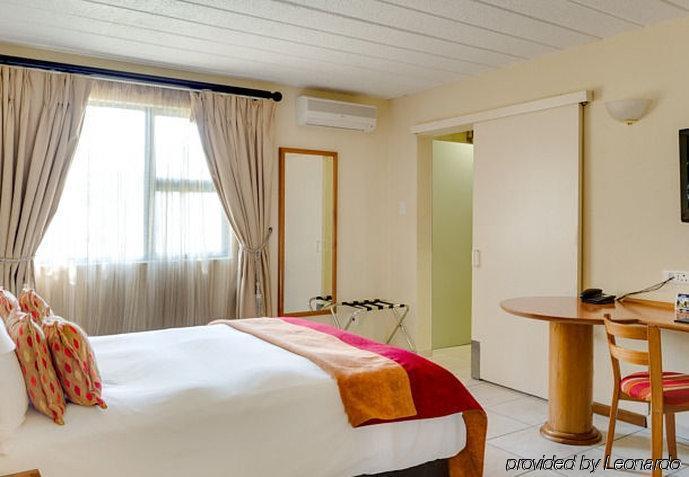 Protea Hotel By Marriott Polokwane Landmark Eksteriør bilde