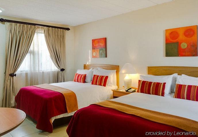 Protea Hotel By Marriott Polokwane Landmark Eksteriør bilde
