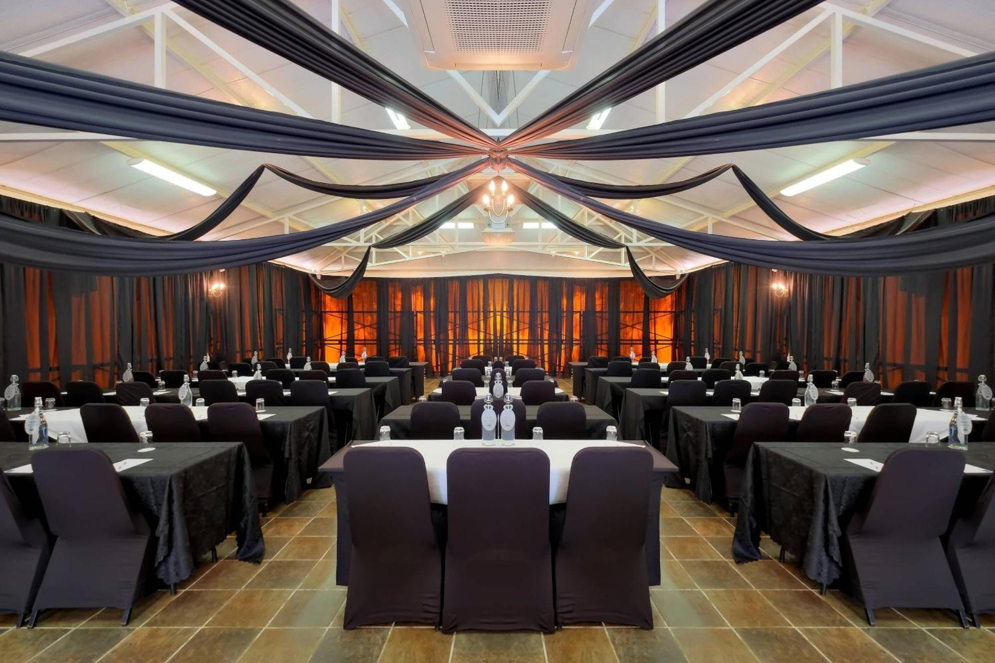 Protea Hotel By Marriott Polokwane Landmark Eksteriør bilde