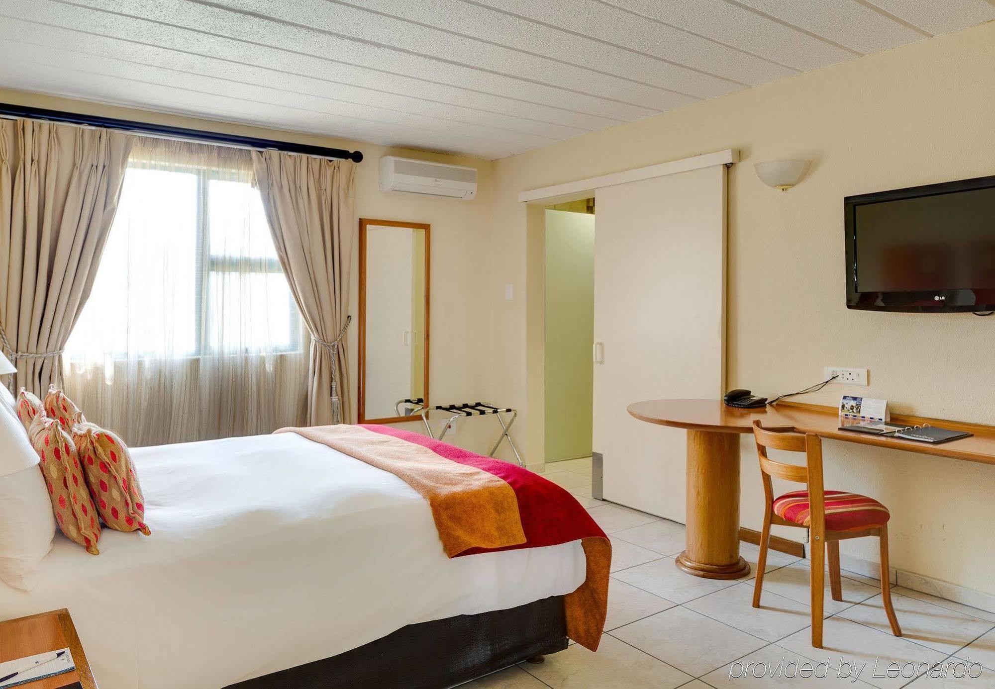 Protea Hotel By Marriott Polokwane Landmark Eksteriør bilde