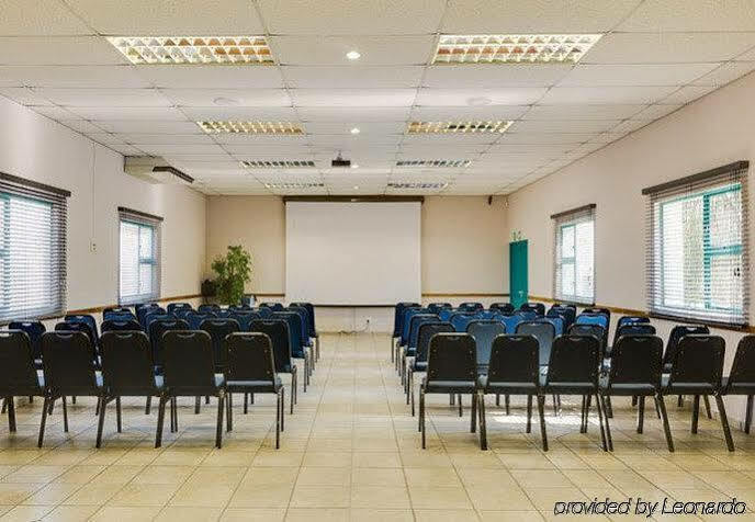 Protea Hotel By Marriott Polokwane Landmark Eksteriør bilde